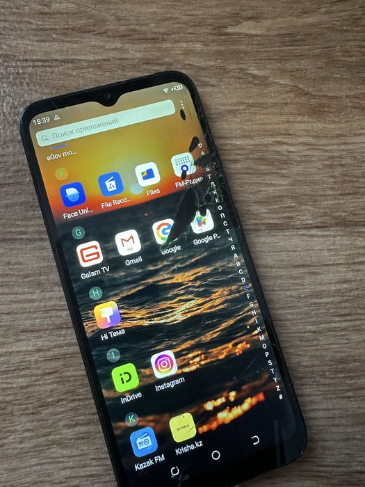 телефон tecno spark
