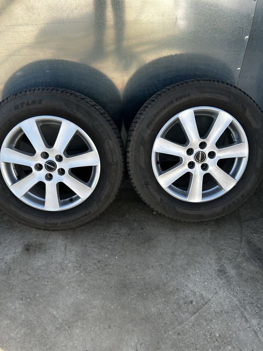 Джанти Borbet със зимни гуми 5x114.3 17цола