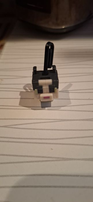 Фигурка киндер joy майнкрафт