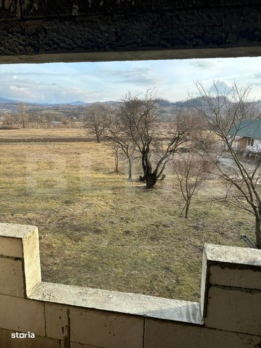 Casa 5 camere, 10 ari - Josenii Bargaului