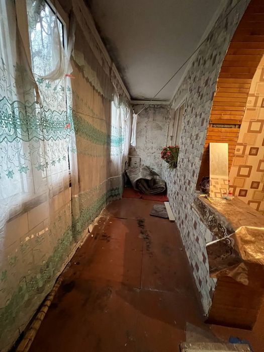 Padezni 2 xonalik Gorni inst oldida