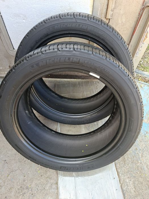 Продам шины 225/45/18 мишелин