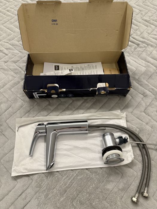 Смеситель для раковины GROHE  размер М