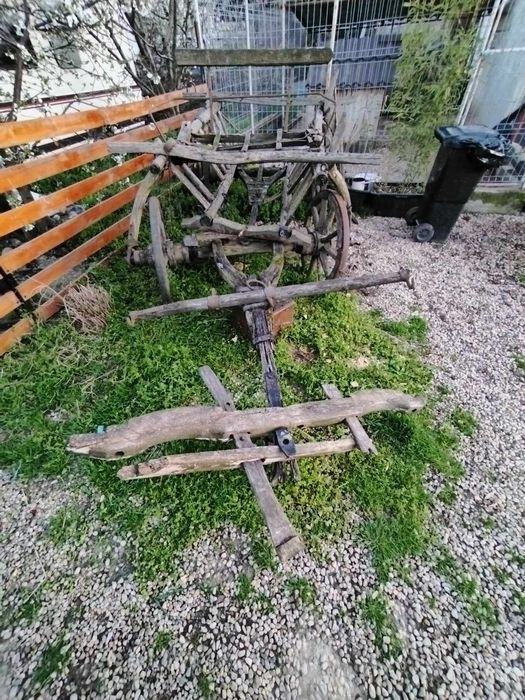 De vanzare caruta traditionala