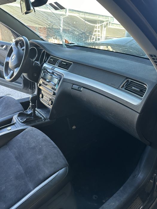 Skoda superb 2.0TDI,6ск