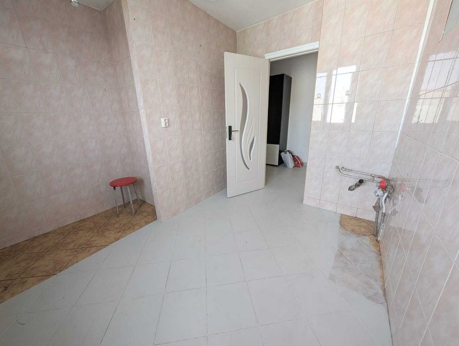 Vand apartament 4 camere 80 mp