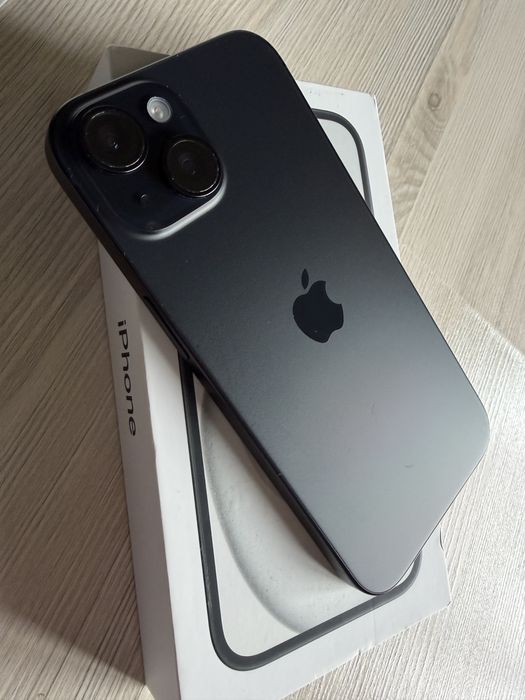iPhone 15 128GB Apple