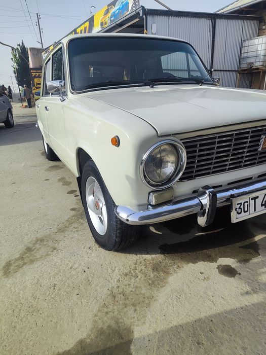 Vaz 21011 jguli zuri