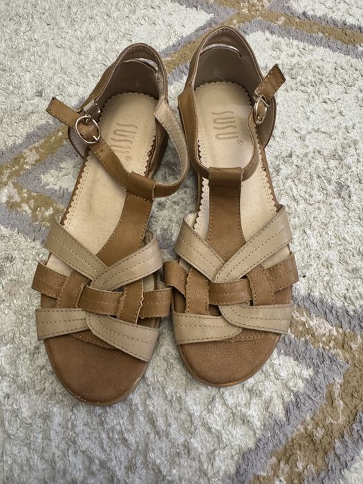 Отдам женскую обувь