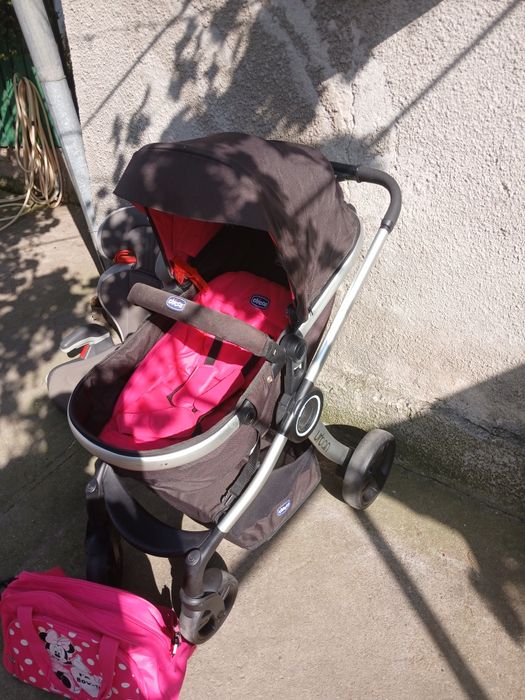 Vand cărucior copii