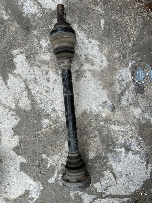 Части за bmw E61 Полуоска,шенкел,диск