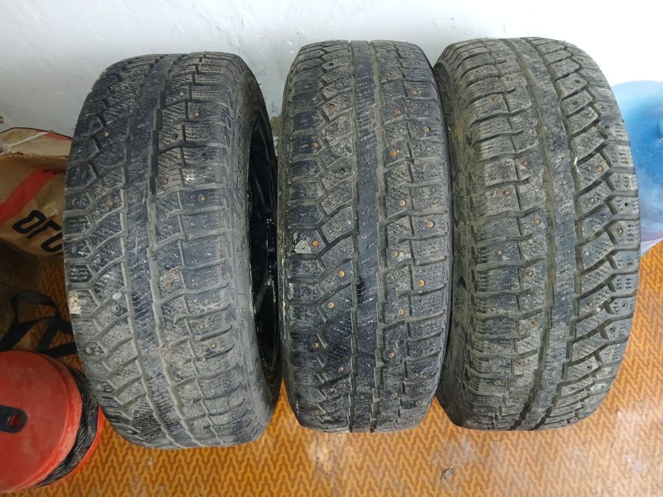 Продам зимнюю резину
