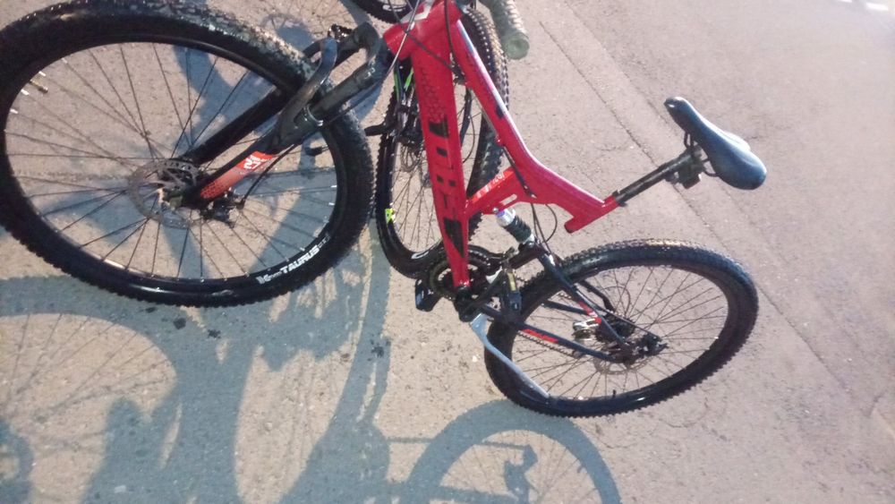 De vânzare bicicleta
