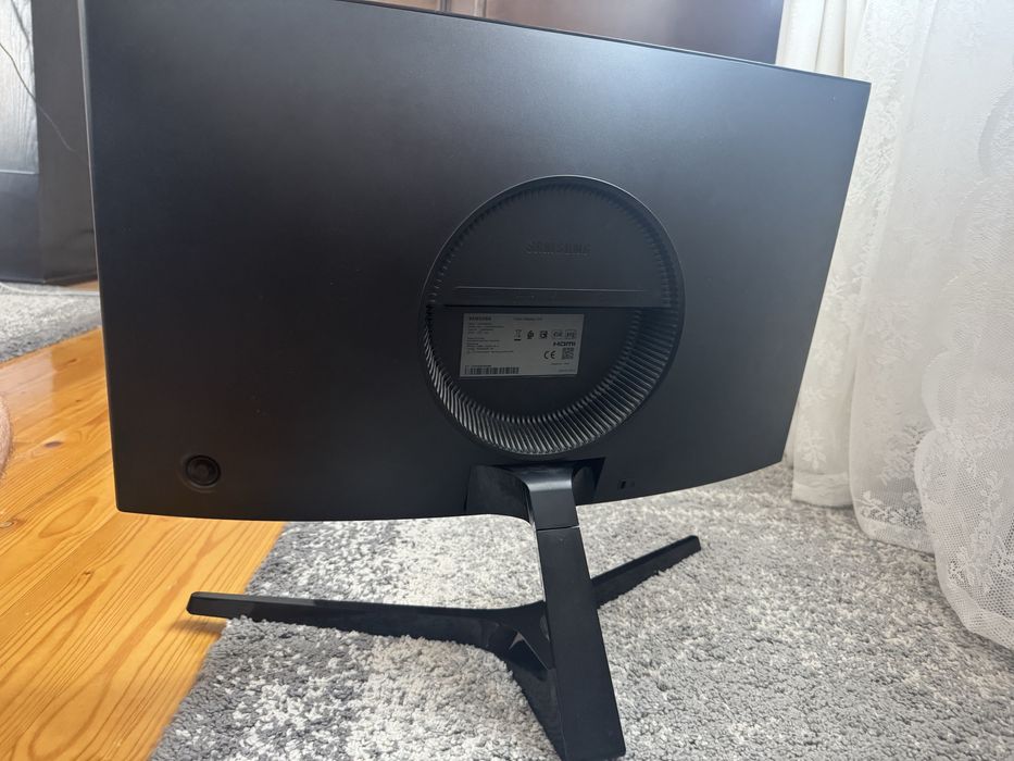Monitor Gaming Samsung Curbat 24 inch