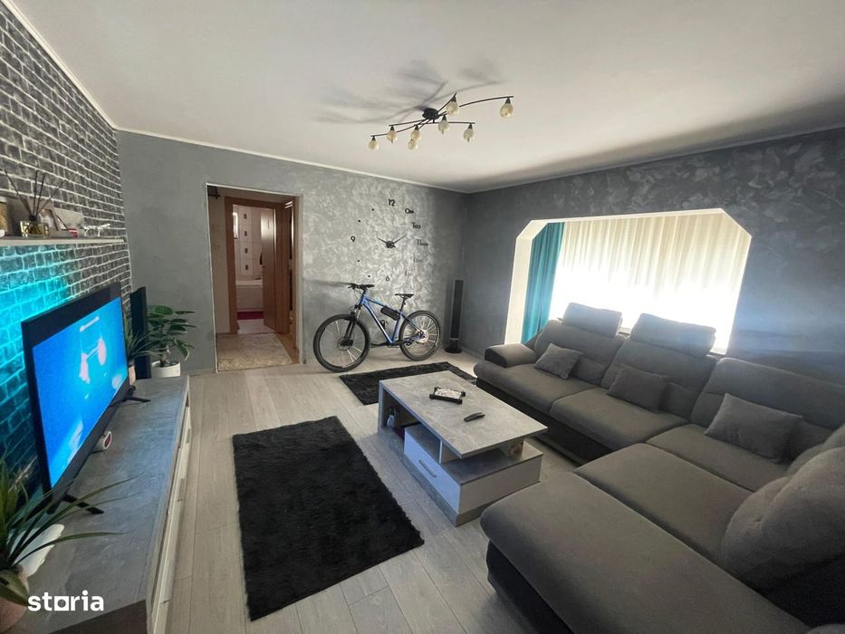 Apartament cu 3 camere, confortabil, etaj 3