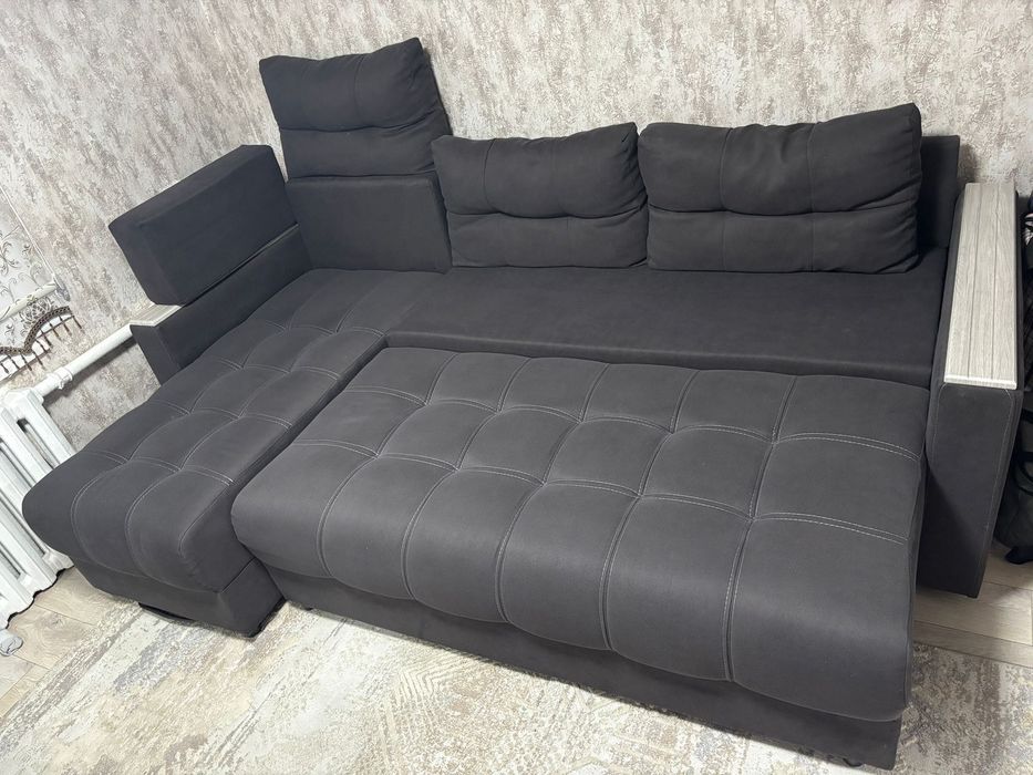 Угловой раскладной диван