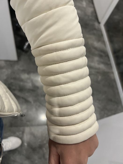 Оригинално яке Guess