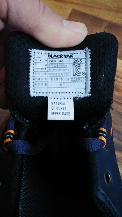 Krasofka kareya BLACK YUK brend srochno sotiladi