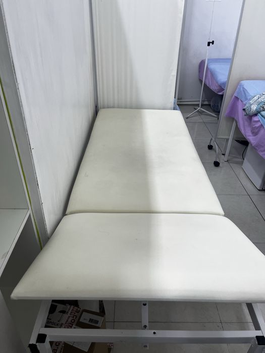 Продается кушетка