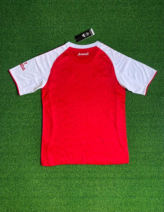 Ново! Арсенал / Arsenal Adidas официални тениски 2025/2026