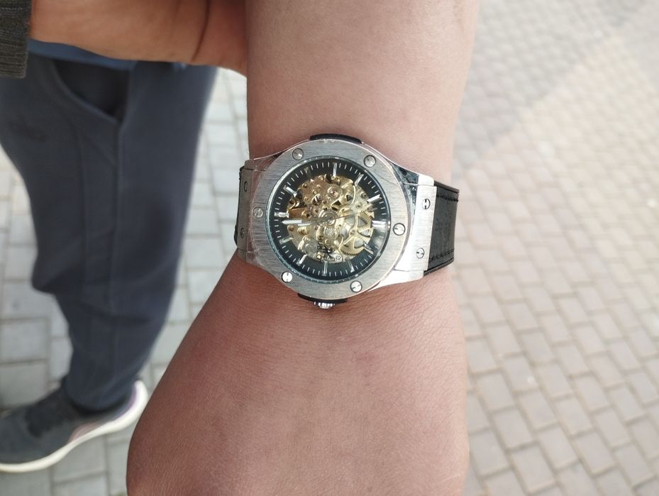 Часы оригинал  HUBLOT