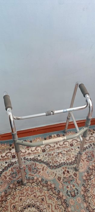 Ходунки складные