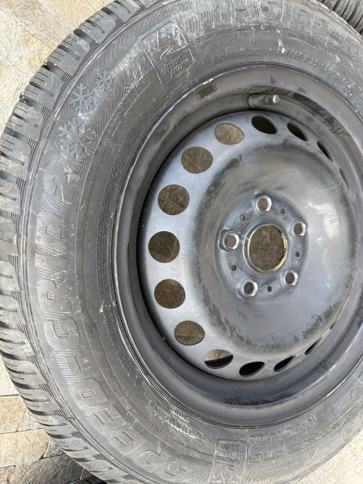 Зимни гуми с джанти Semperit 195/65/R15