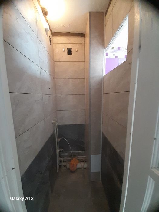 Кафель  ламинат двери