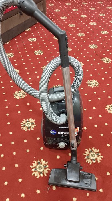 Пылесос самсунг1800W