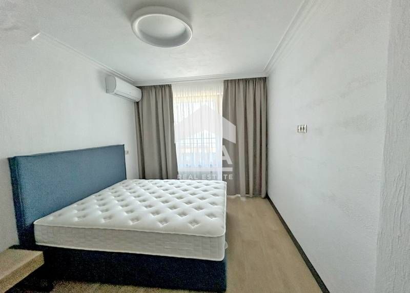 Двустаен апартамент до Гранд хотел Поморие в нова луксозна сграда .