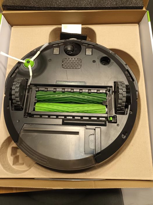 прахосмукачка робот " IRobot "  i5 - 24.01.23 г.