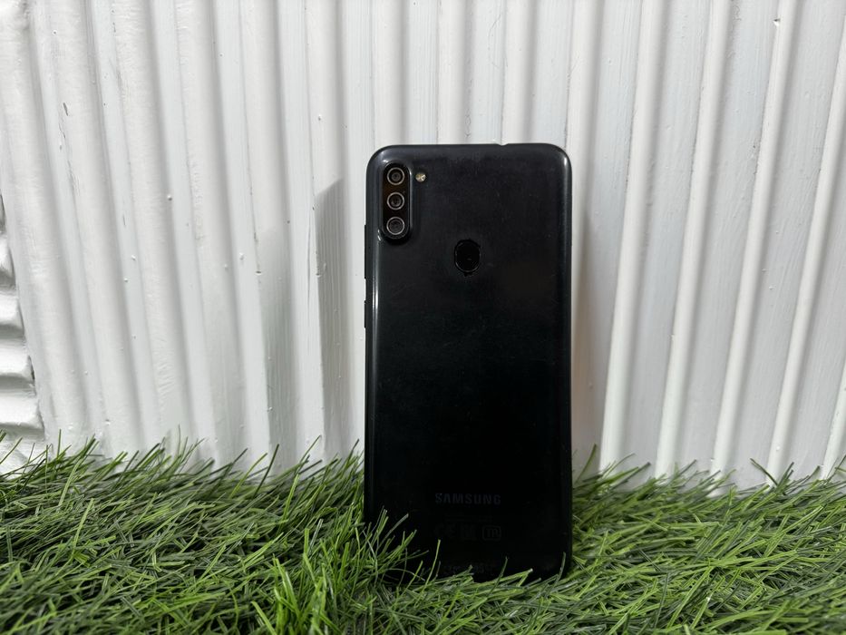 Телефон Samsung A11 32 gb