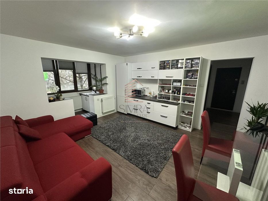 Apartament 3 camere semidecomandat, rogerius