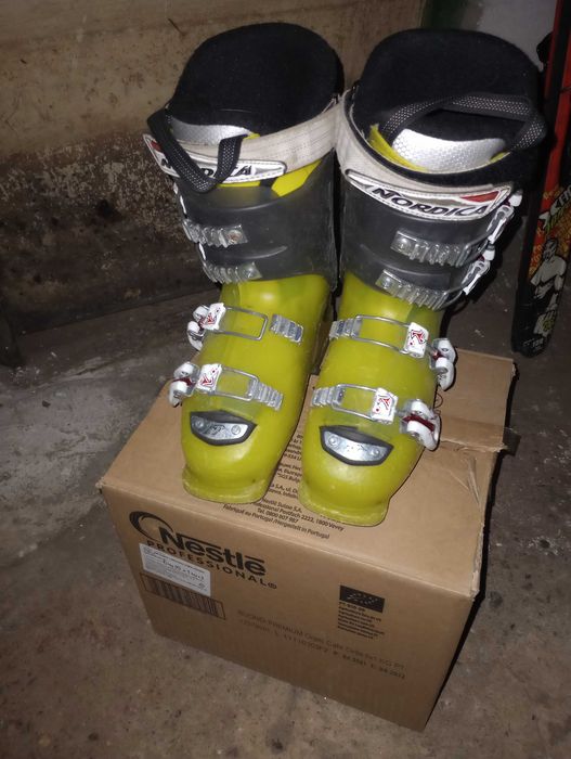 Vând clăpari ski, folosiți