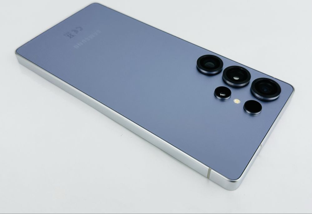 НОВ! Samsung Galaxy S25 Ultra 5G 256GB 12RAM Silverblue 2г. Гаранция!