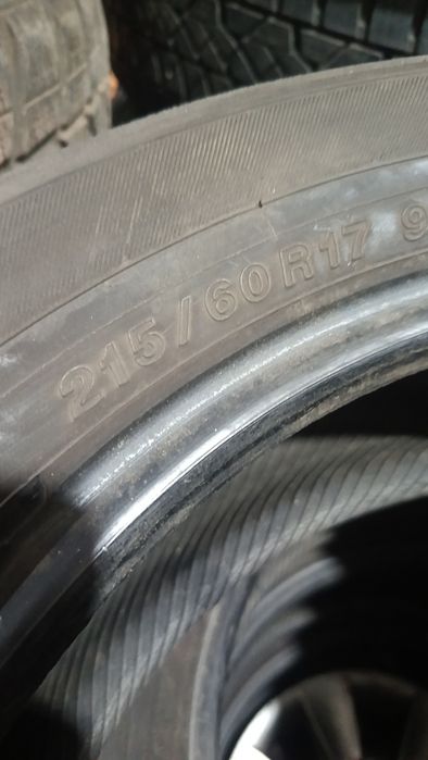 Yokogama 215/60/17 летняя