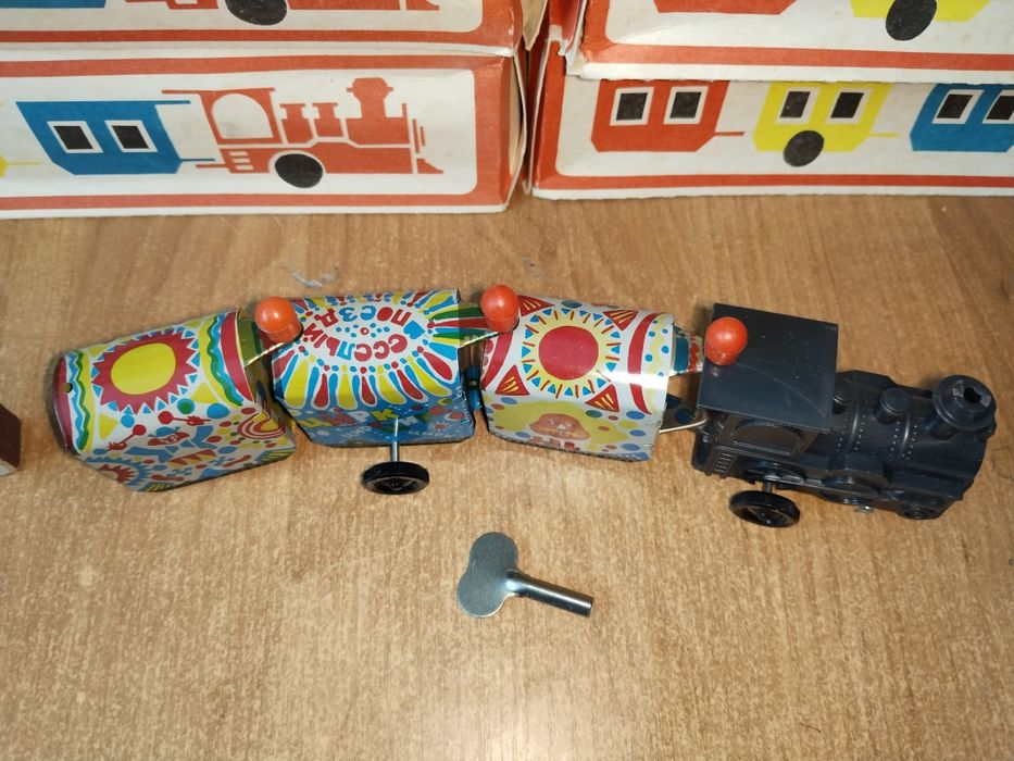 Паровозик, новый СССР.