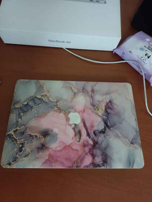 Продам макбук эйр