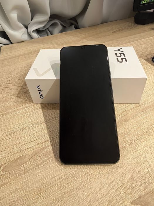 VIVO Y55 (в отличном состоянии)