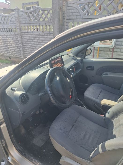 DACIA Logan 2004 — imagine 5