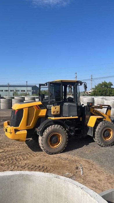 Фронтальный погрузчик LiuGong