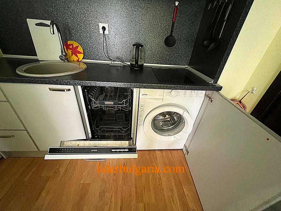 Продава се Двустаен апартамент в к.к. Елените - 54 кв.м за 1204 €/кв.м - Снимка #4