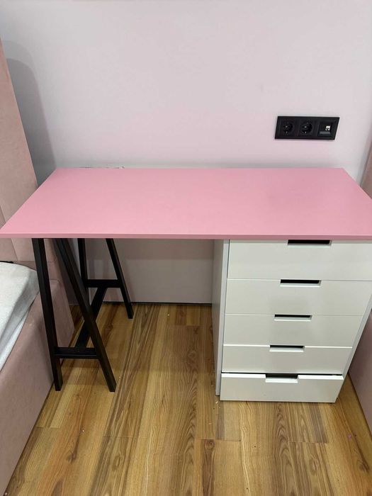 Продам стол письменный