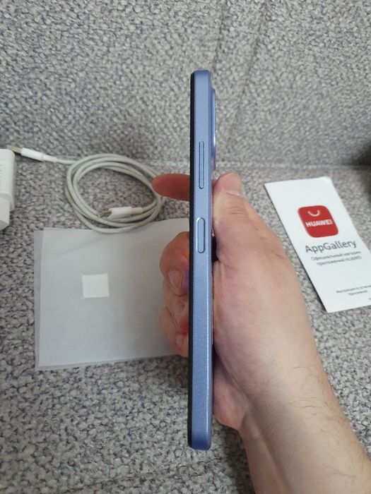 Srochna sotiladi Huawei Nova Y61 4/128Gb 4G Xolati ideal Zo'r