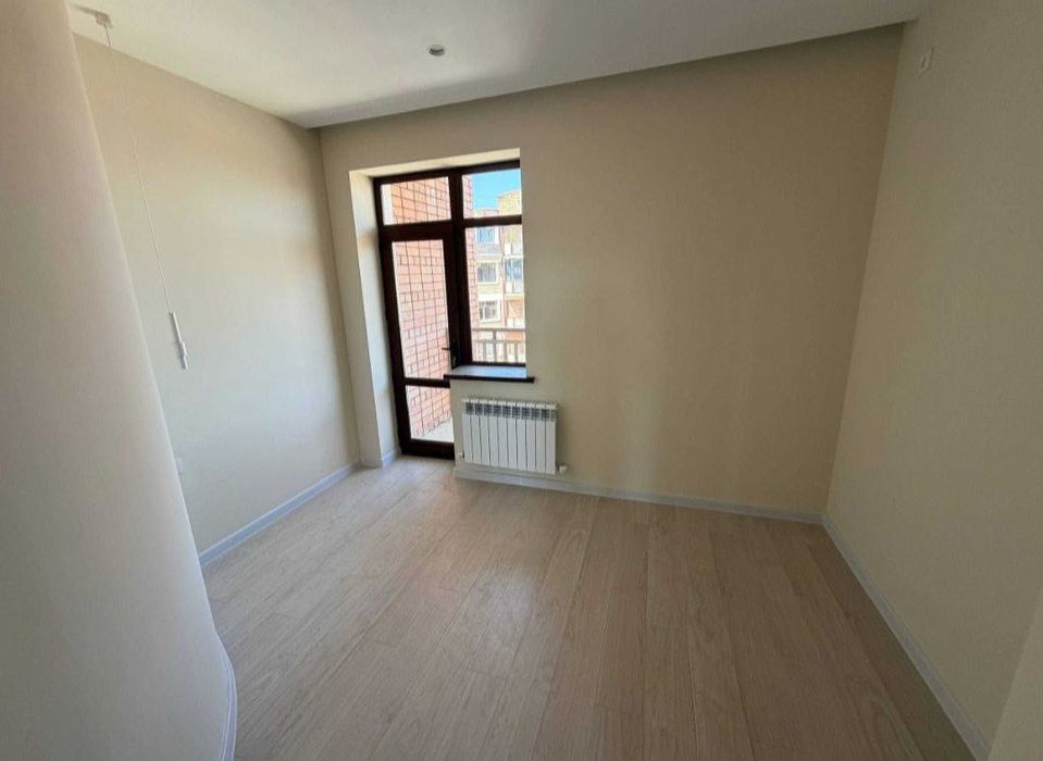 Паркентский Новостройка 3х-комнатная 84квм