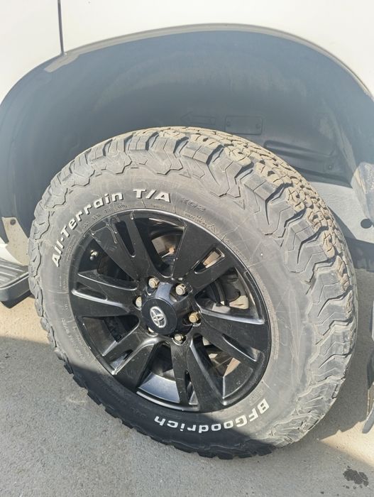 Bf Goodrich ko2 265/65/18