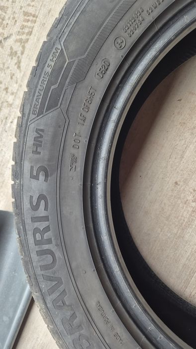 225 60 18 4бр гуми барум дот 20