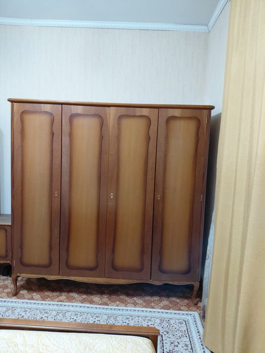 Спальный гарнитур б/у