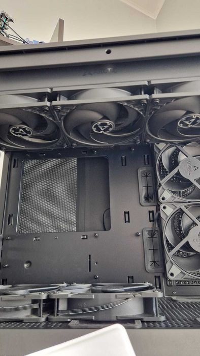 Kit Carcasa + Arctic Freezer III 360 + Ryzen 5 7600x + Ventilatoare