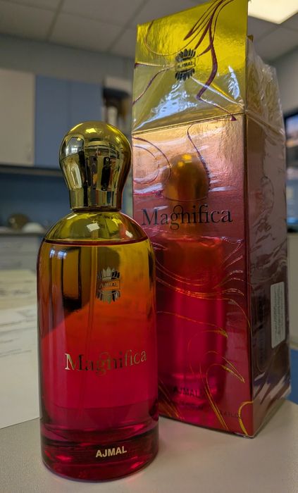 Ajmal - Magnifica - 10€